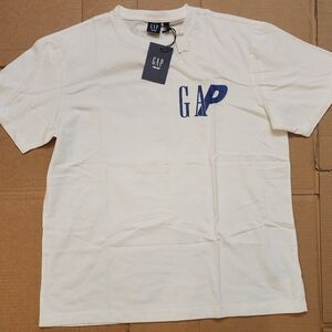 GAP Men's White T-Shirt